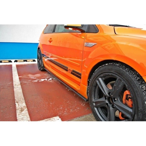 MAXTON Rajouts Des Bas De Caisse Pour Ford Focus ST Mk2 MAXTON Rajouts Des Bas De Caisse Pour Ford Focus ST Mk2