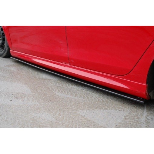 MAXTON RAJOUTS DES BAS DE CAISSE POUR VW GOLF VI 35TH / R20 MAXTON RAJOUTS DES BAS DE CAISSE POUR VW GOLF VI 35TH / R20