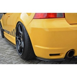 MAXTON RAJOUTS DES BAS DE CAISSE POUR VW GOLF IV R32 MAXTON RAJOUTS DES BAS DE CAISSE POUR VW GOLF IV R32