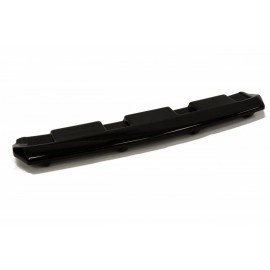 MAXTON CENTRAL ARRIÈRE SPLITTER AUDI S8 D3 (avec une barre verticale) MAXTON CENTRAL ARRIÈRE SPLITTER AUDI S8 D3 (avec une barre verticale)