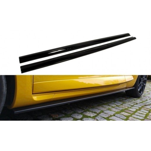 MAXTON RAJOUTS DES BAS DE CAISSE POUR RENAULT MEGANE 3 RS MAXTON RAJOUTS DES BAS DE CAISSE POUR RENAULT MEGANE 3 RS