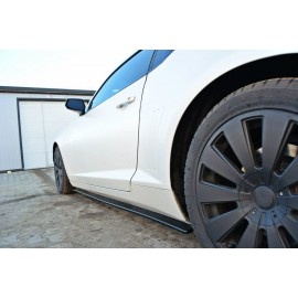 MAXTON RAJOUTS DES BAS DE CAISSE POUR CHEVROLET CAMARO V SS - VERSION EU, US (AVANT FACELIFT) MAXTON RAJOUTS DES BAS DE CAISSE POUR CHEVROLET CAMARO V SS - VERSION EU, US (AVANT FACELIFT)