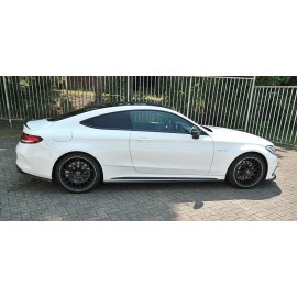 MAXTON RAJOUTS DES BAS DE CAISSE POUR Mercedes C-class C205 63AMG Coupe MAXTON RAJOUTS DES BAS DE CAISSE POUR Mercedes C-class C205 63AMG Coupe