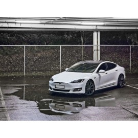 MAXTON RAJOUTS DES BAS DE CAISSE POUR Tesla Model S Facelift