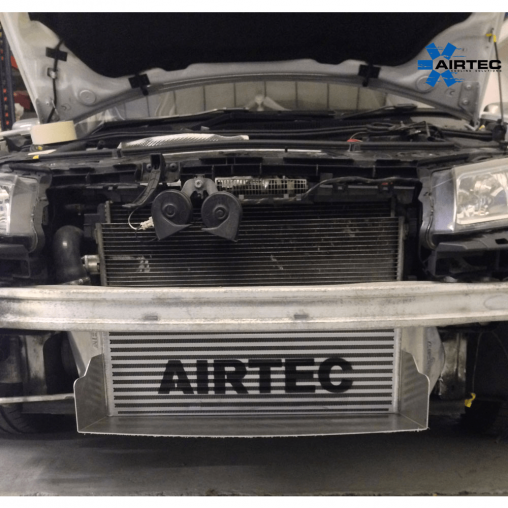 AIRTEC 95mm Core Intercooler Upgrade with Air-Ram Scoop for Megane 2 225 and R26