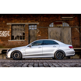 MAXTON Rajouts Des Bas De Caisse Mercedes-Benz E63 AMG Sedan W212 Facelift