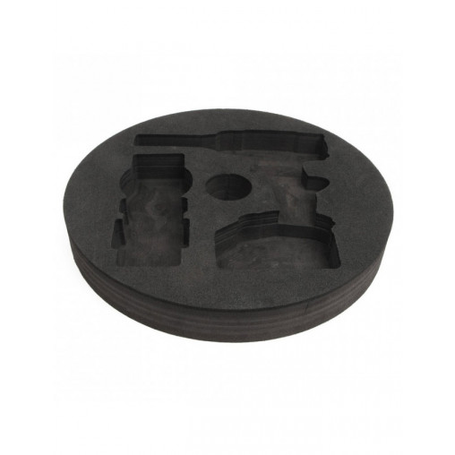 Mousse KIELDER pour emplacement roue de secours avec découpe sangle de remorquage et trou central Mousse KIELDER pour emplacement roue de secours avec découpe sangle de remorquage et trou central