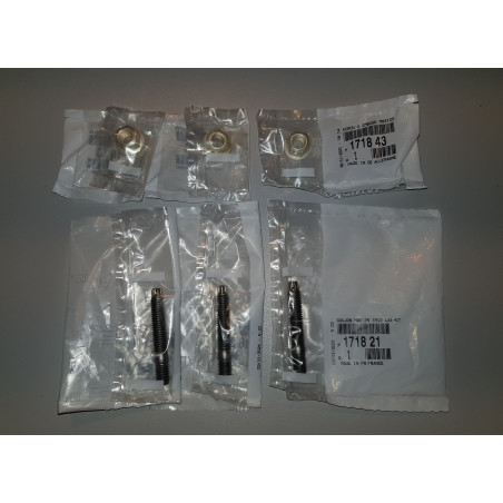 LOT ECROUS X3 + GOUJONS X3 FIXATION CATALYSEUR (ORIGINE PSA)