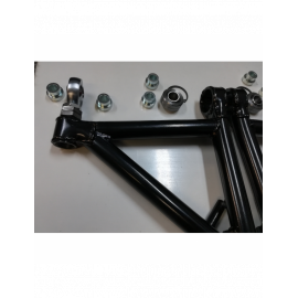 Kit de triangle avant réglable avec rotules Uniball pour Peugeot 309 - Réplique Gr.A Kit de triangle avant réglable avec rotules Uniball pour Peugeot 309 - Réplique Gr.A